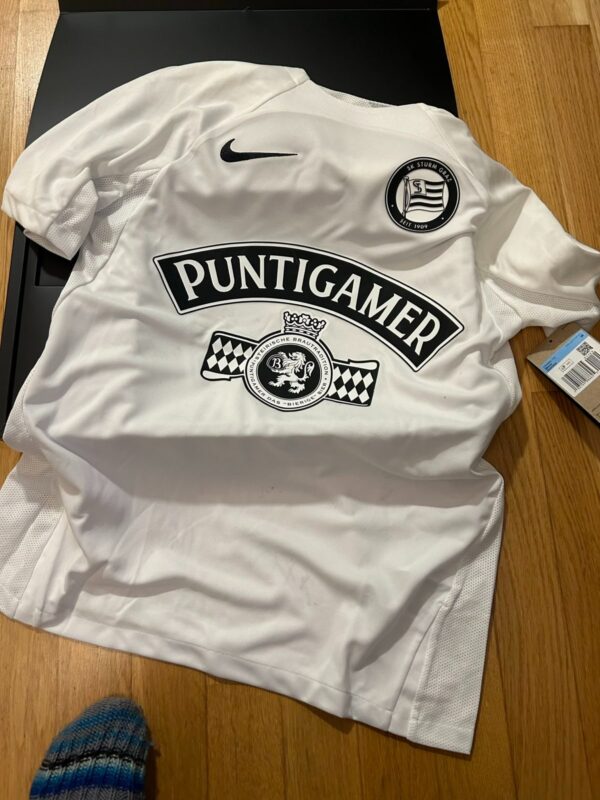 signiertes Sturmtrikot – Bild 3